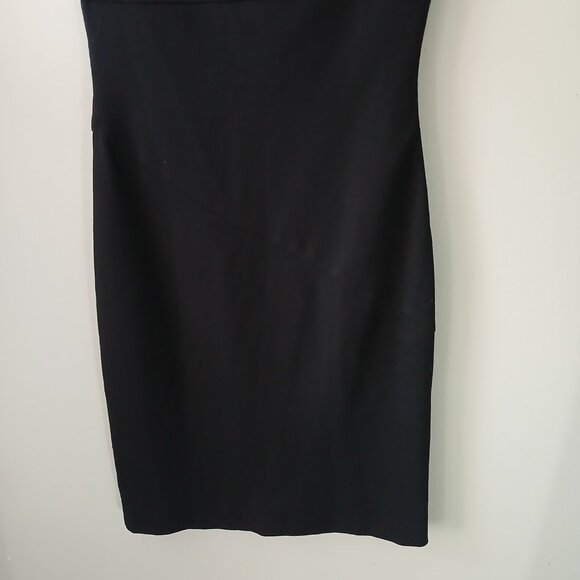 Diane Von Furstenberg Women's Sleeveless Black Dress with Ruching Size 6 V-Back - Picture 15 of 15